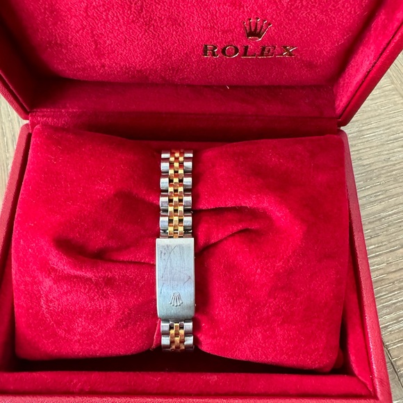 Rolex 26mm Oyster Perpetual MOP Datejust Diamond Dial - Picture 10 of 14